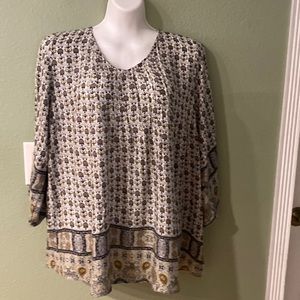 Women's Printed V-Neck Blouse in Cream and Navy